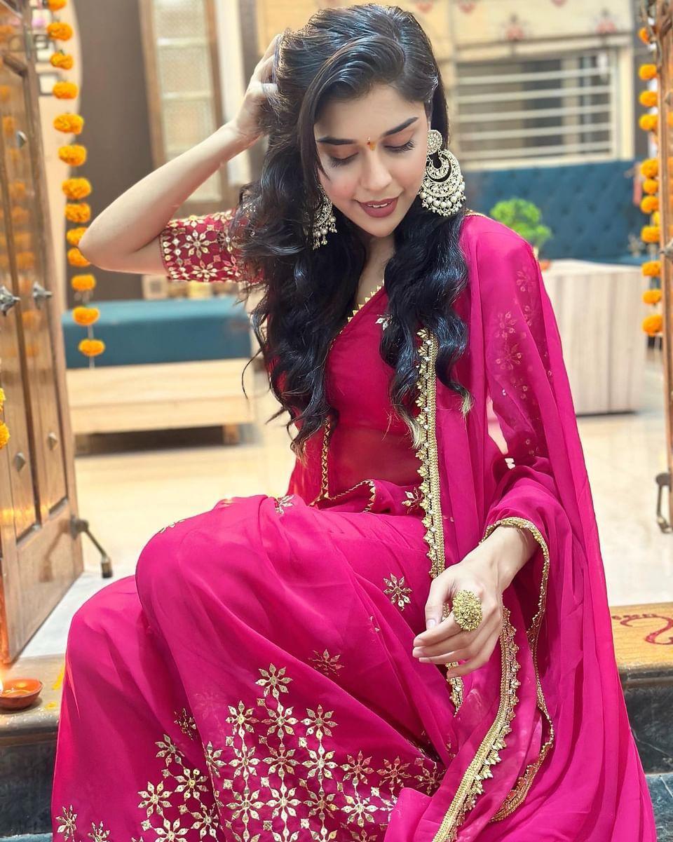 ROSY EMBROIDERED SHARARA SET - Sarnya