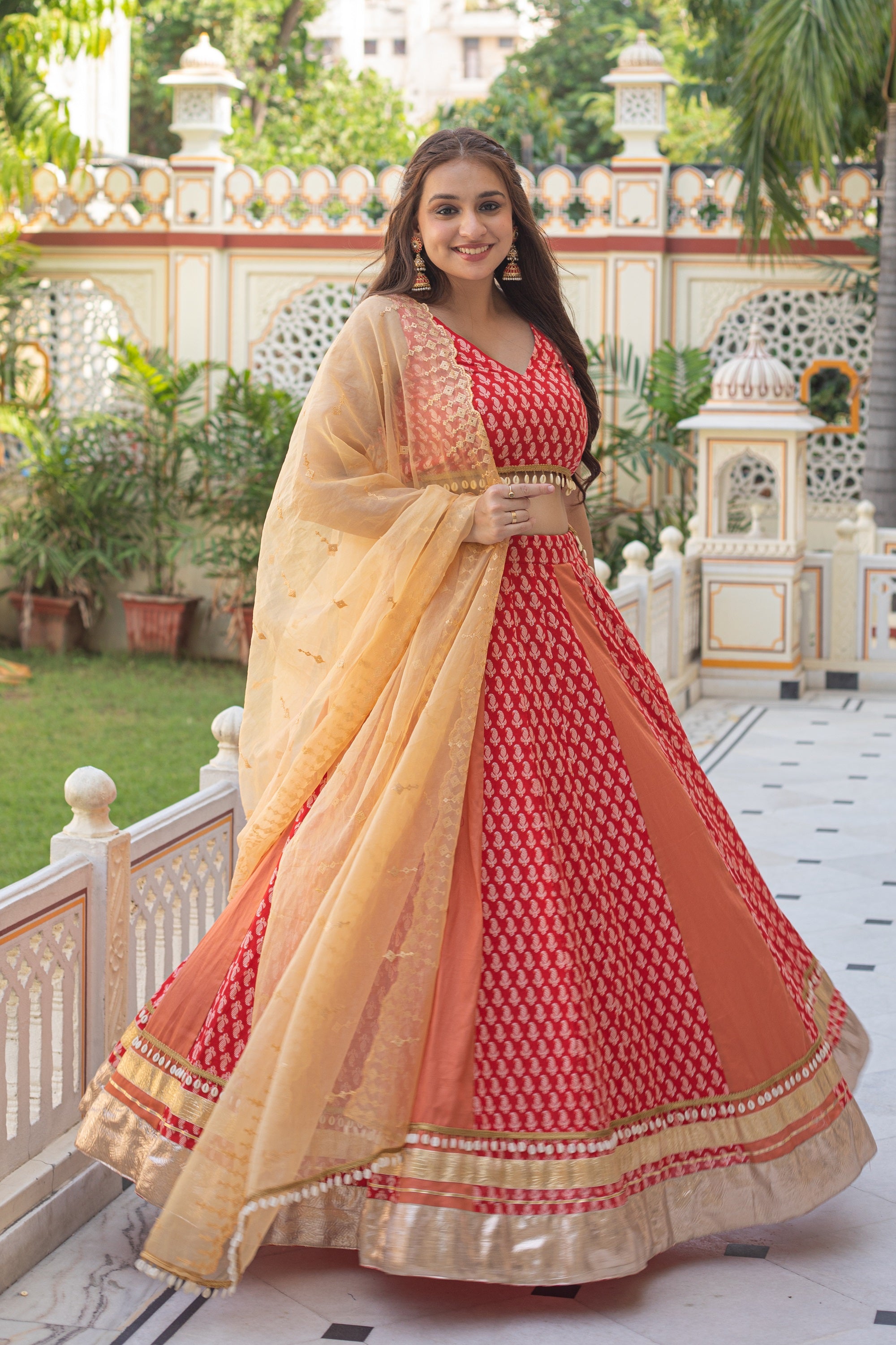 BAREENA LEHENGA - Sarnya