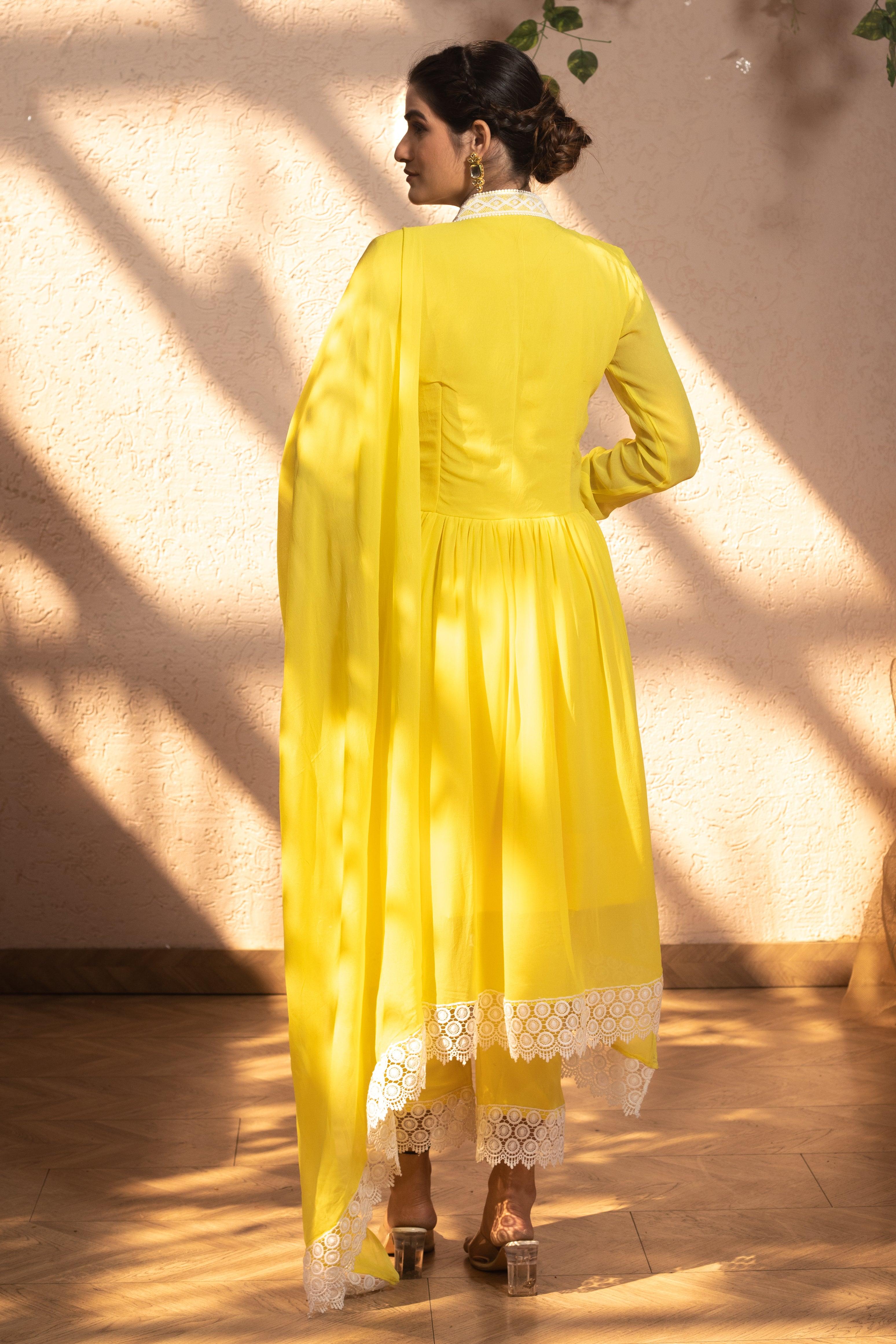 YELLOW LILY SET - Sarnya