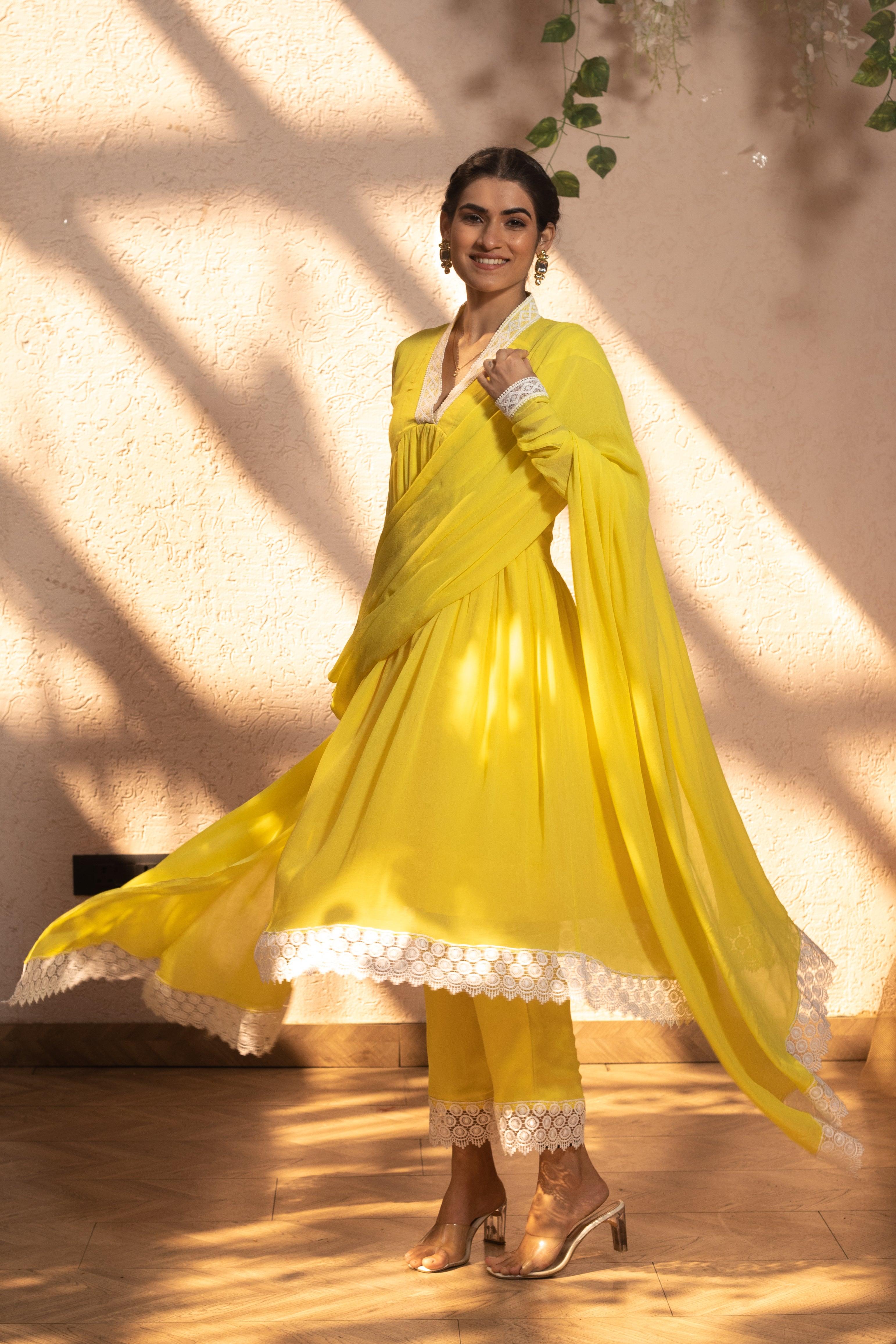 YELLOW LILY SET - Sarnya