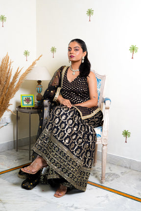 KANIKA BLACK GOLD BANARASI EMBROIDERED SHARARA SET
