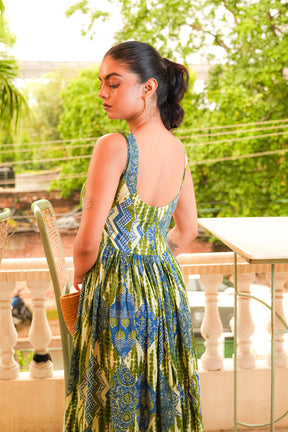 Elara Green Gathered Cotton Dress