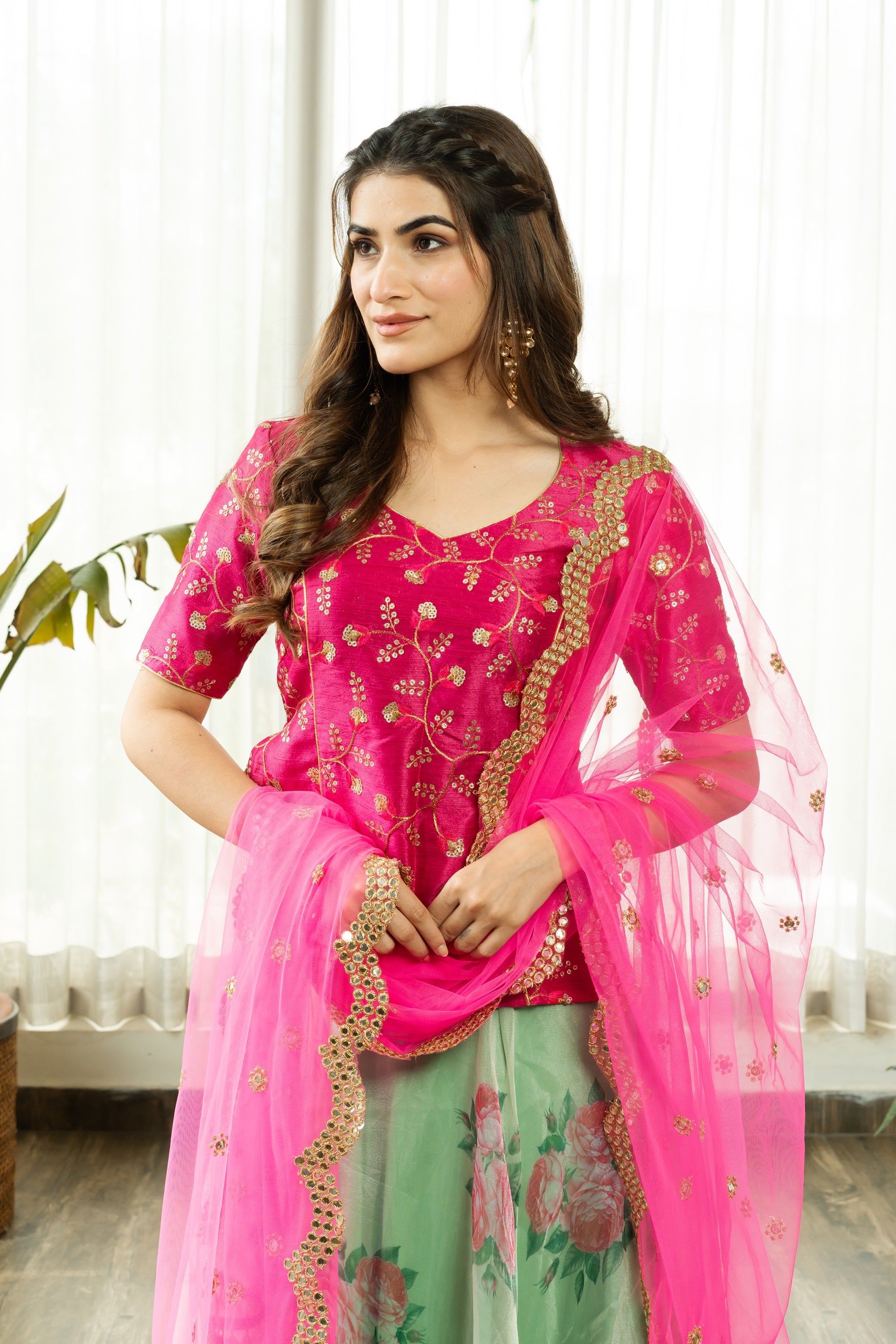 RAASHNA EMBELLISHED LEHENGA WITH PINK DUPATTA - Sarnya