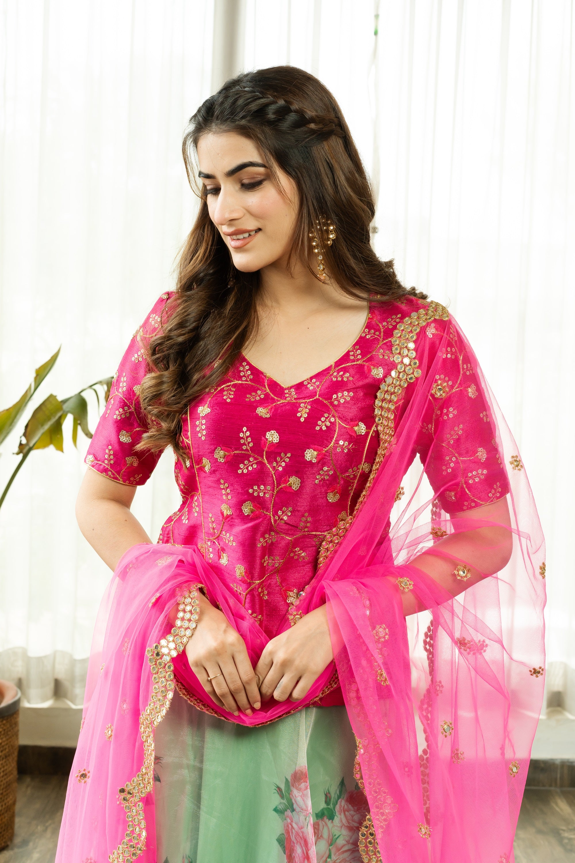 RAASHNA EMBELLISHED LEHENGA WITH PINK DUPATTA - Sarnya