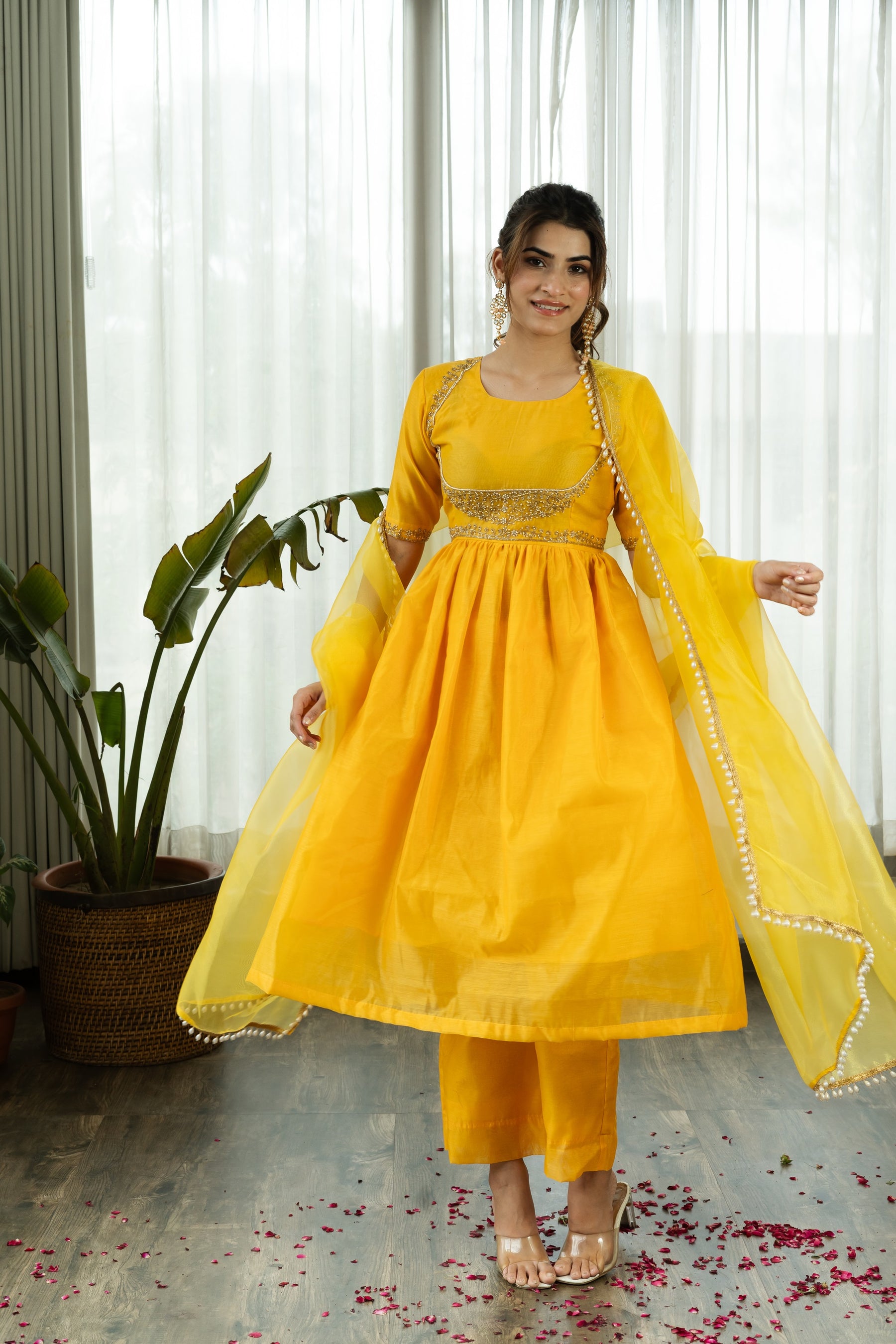 GULZAR EMBROIDERED SILK SUIT SET WITH DUPATTA - Sarnya