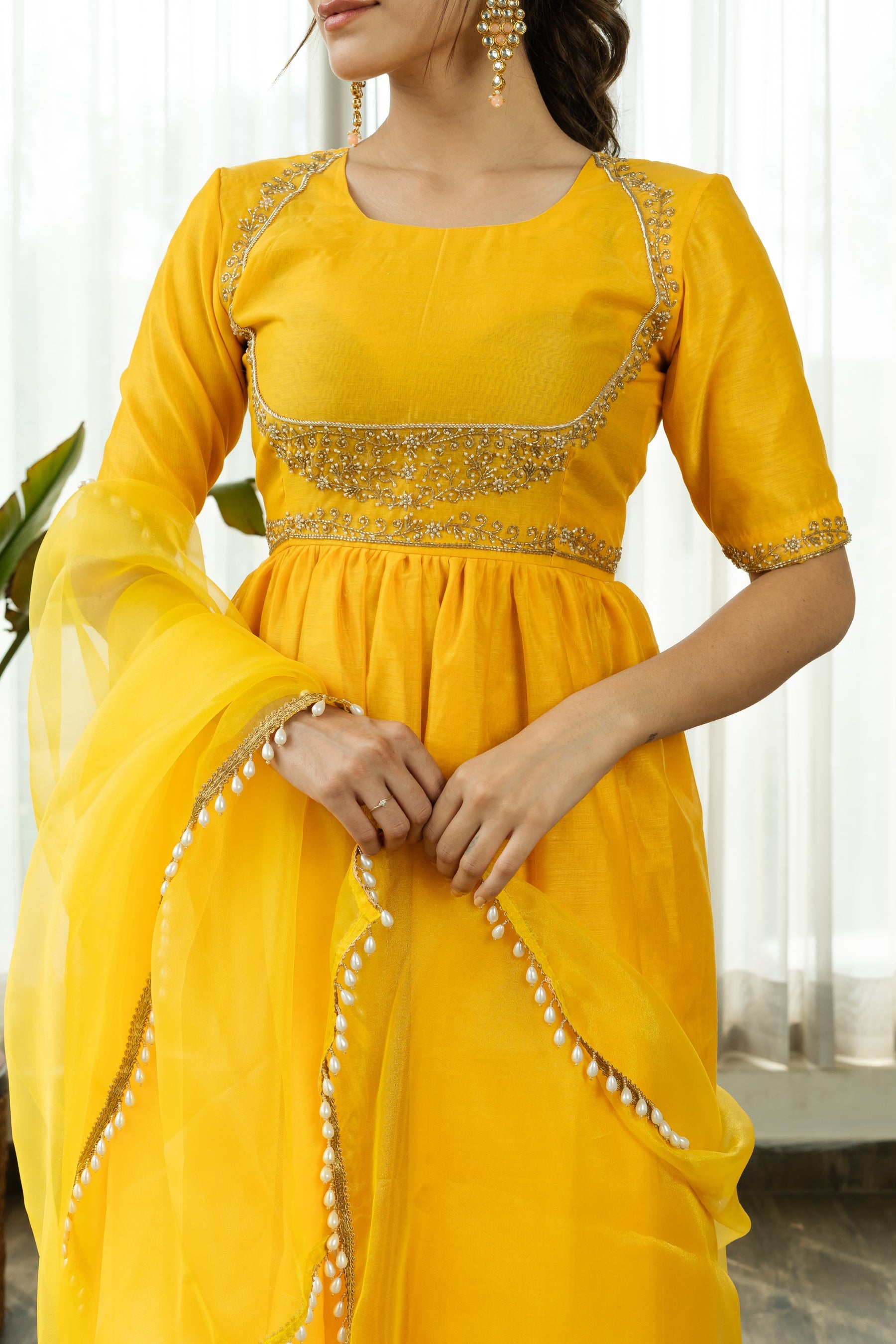GULZAR EMBROIDERED SILK SUIT SET WITH DUPATTA - Sarnya