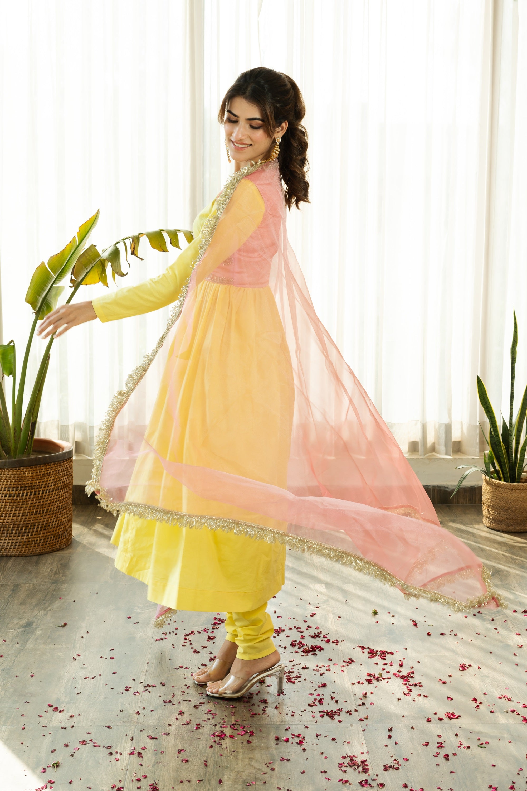 AAINA YELLOW SUIT SET WITH PINK EMBROIDERED CROP JACKET - Sarnya