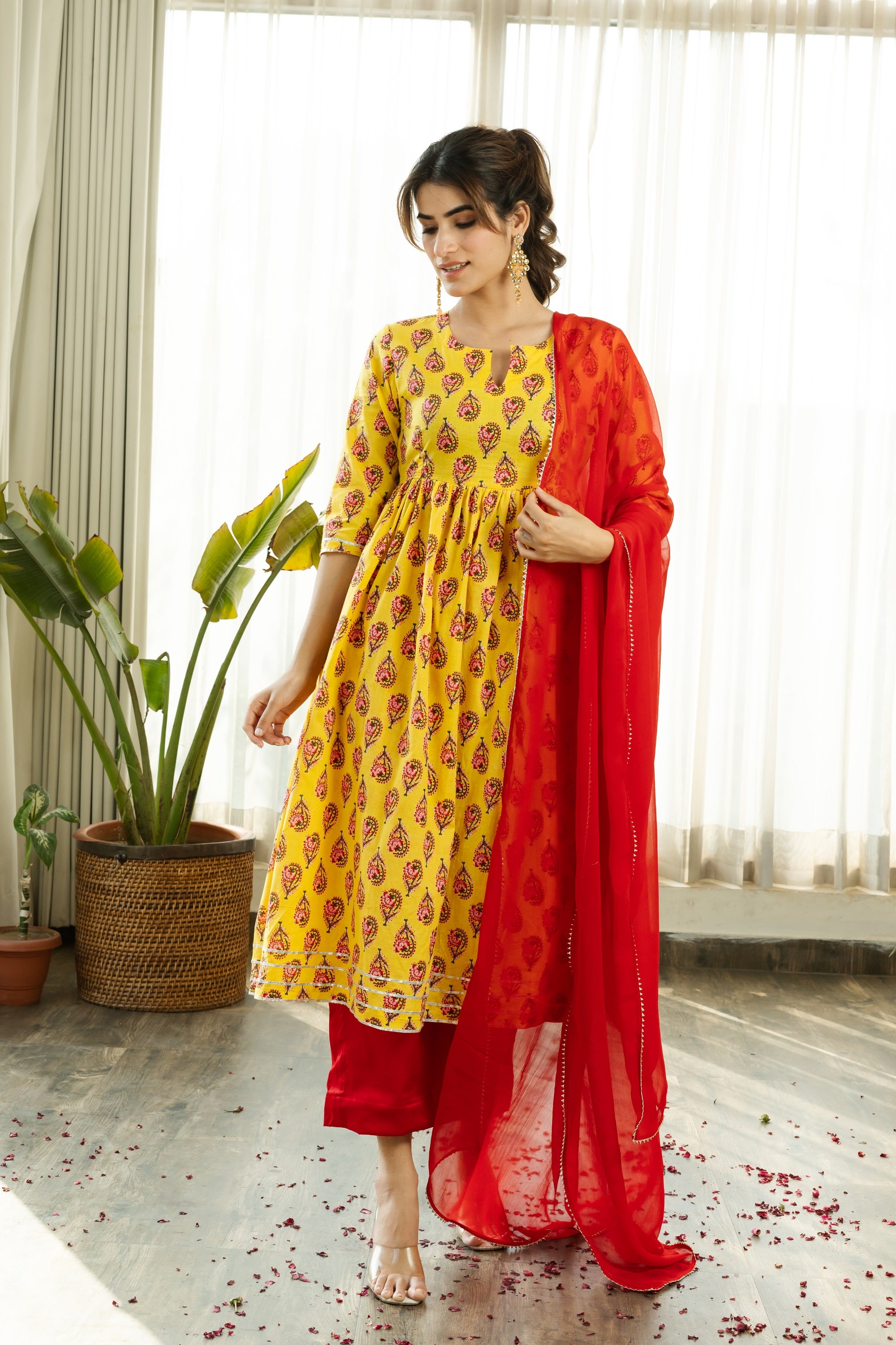 MISHA YELLOW COTTON FLORAL PRINTED KURTA SET WITH RED DUPATTA - Sarnya