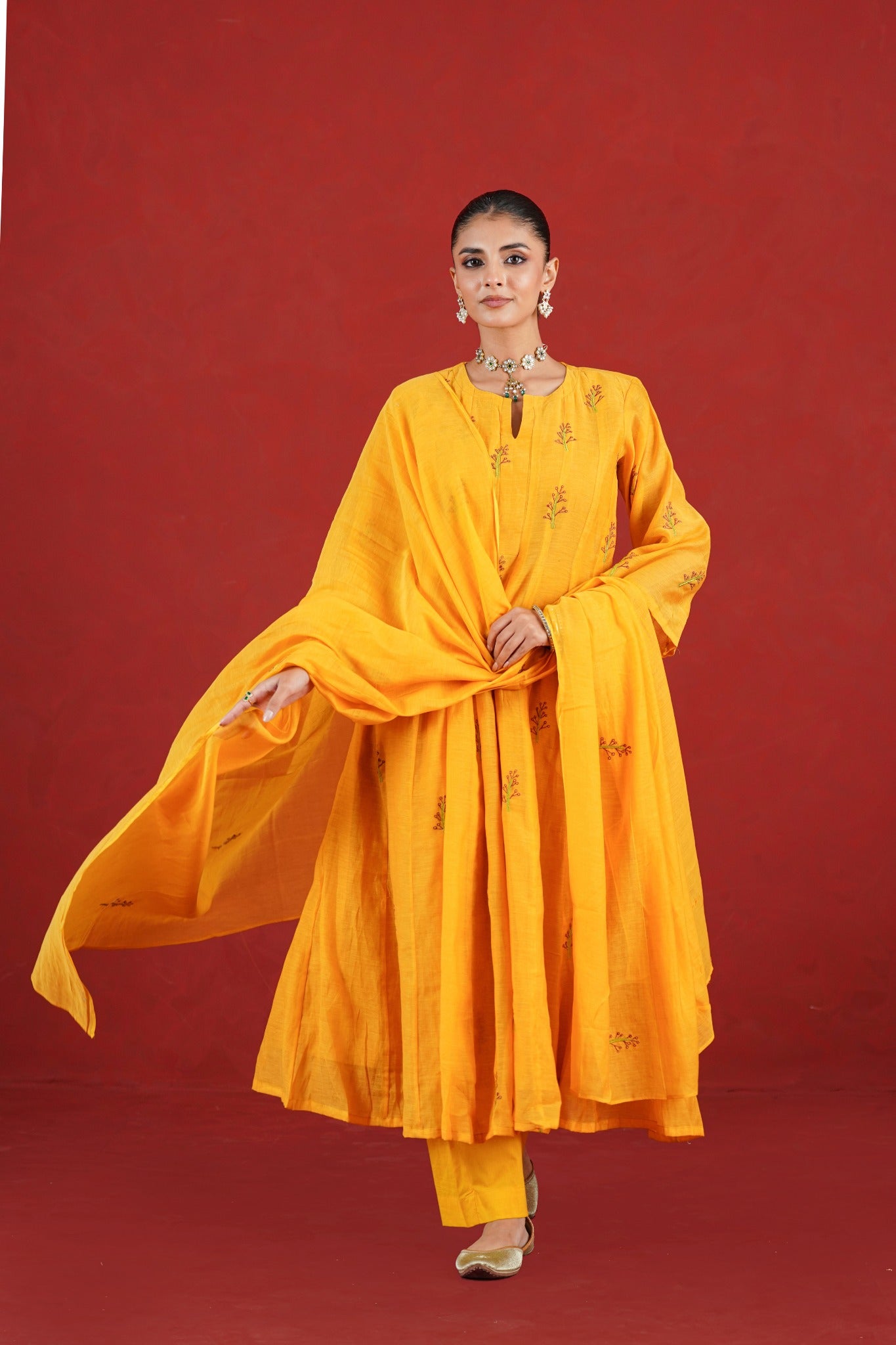 Aarika yellow Chanderi kurta set full front look