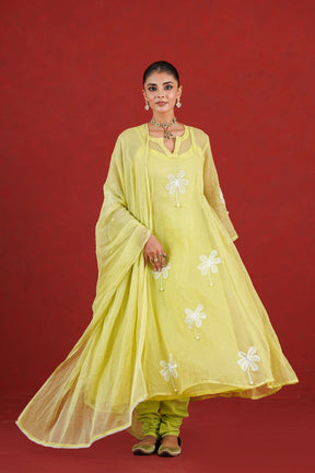 Aarohi green hand embroidered Kota Doriya kurta set full look