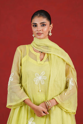Aarohi green Kota Doriya kurta set portrait detail