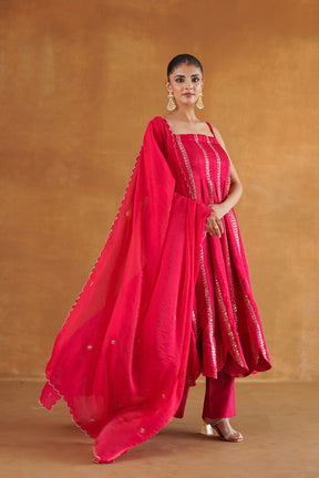 Naaz red kalidar kurta set with flowing dupatta