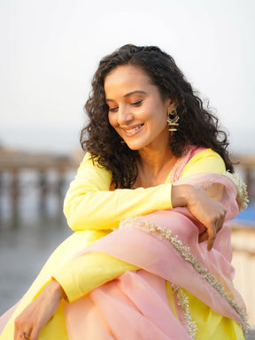 AAINA YELLOW SUIT SET WITH PINK EMBROIDERED CROP JACKET