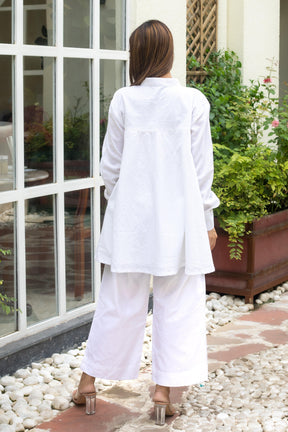 SNOW WHITE FLARED SET - Sarnya